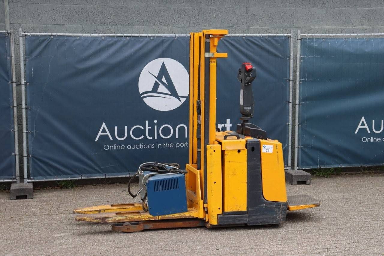 Stacker Jungheinrich ERC 12 Electric 1200kg 1.95m 2002