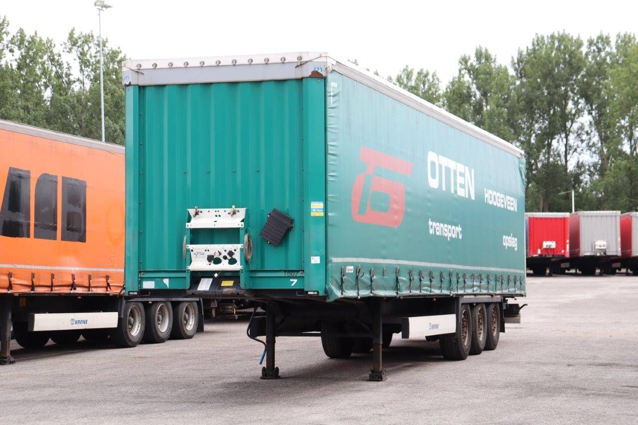 Curtainsider trailer Krone SD 2016