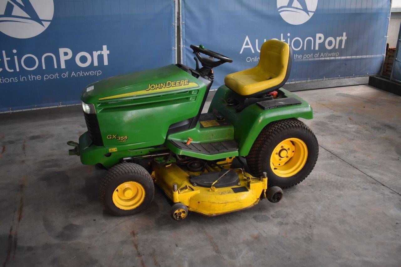 Zitmaaier John Deere GX355 Diesel