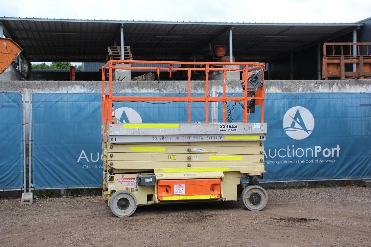 Scissor lift JLG 3246ES Electric 9.62m 2014