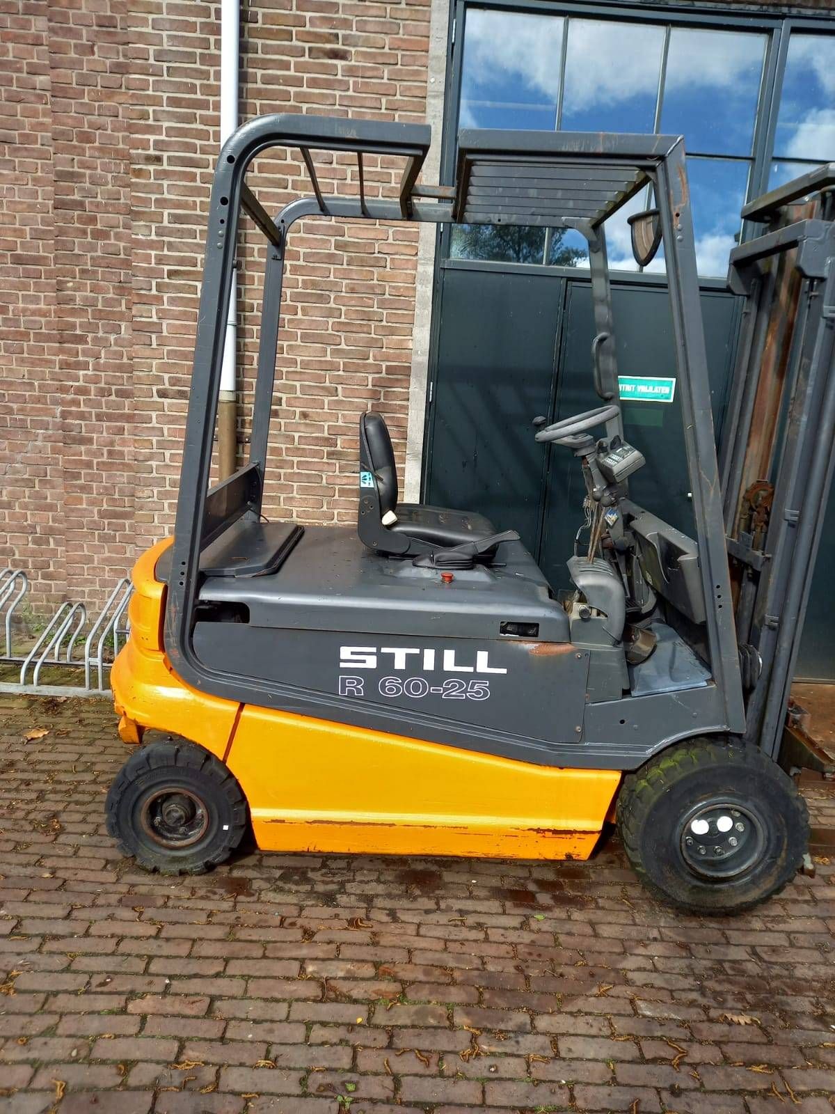 Forklift Still R60-25 Electric 2500kg 2000