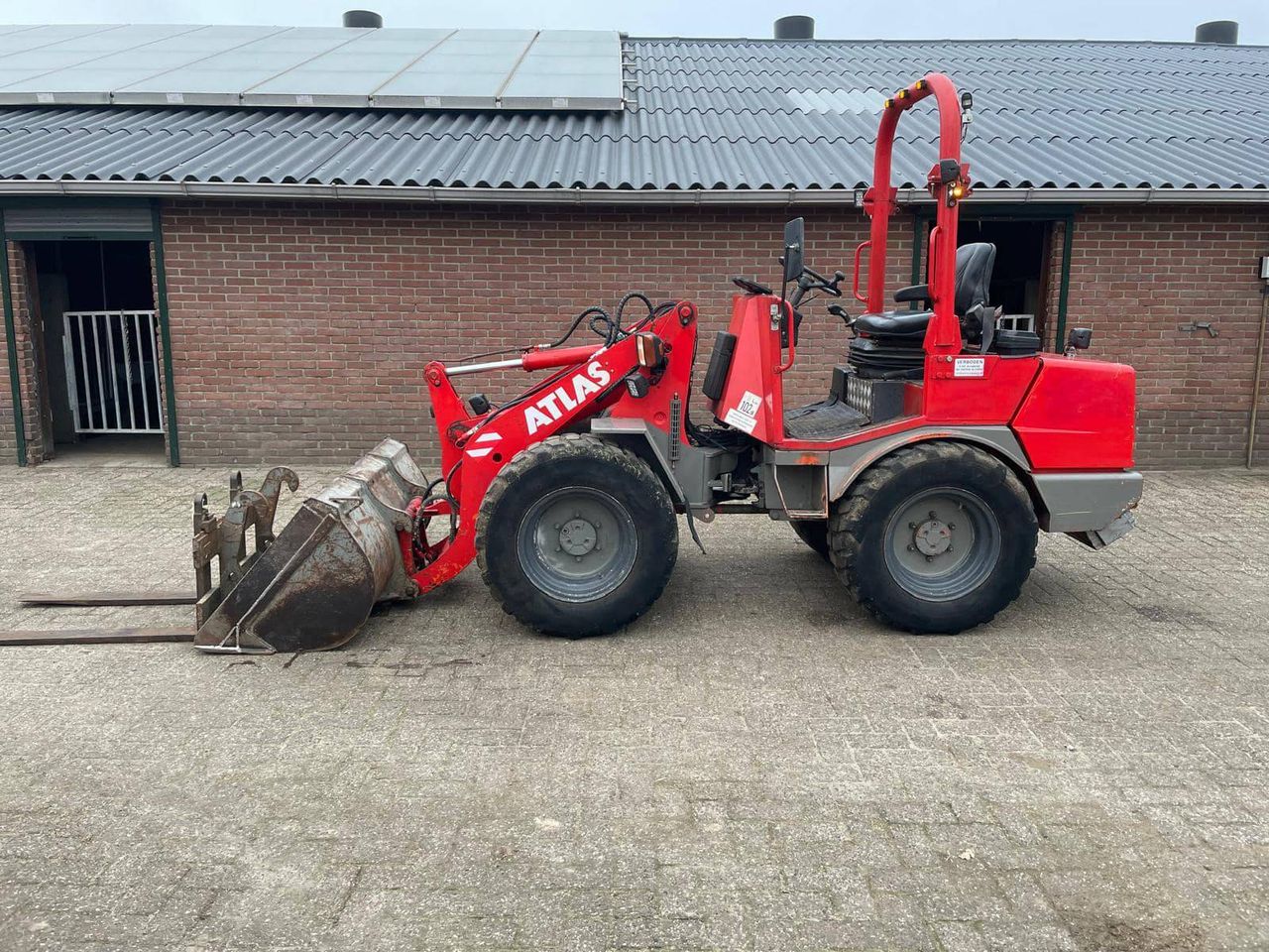 Wheel loader Atlas 32E Diesel 2002
