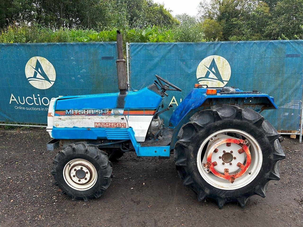 Tractor Mitsubitshi MT2501 Diesel 24.7hp