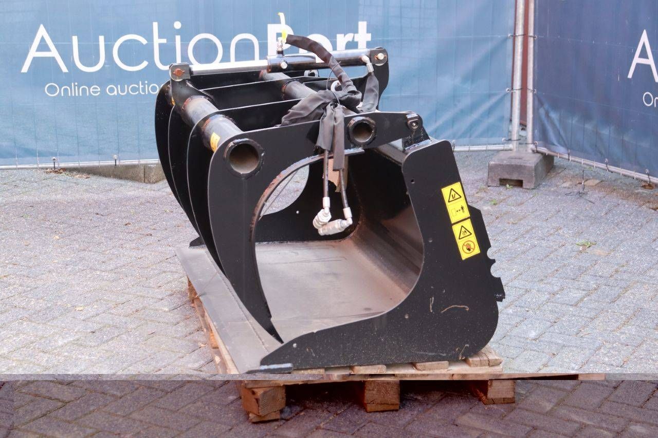 Soil bucket with top clamp 900mm New