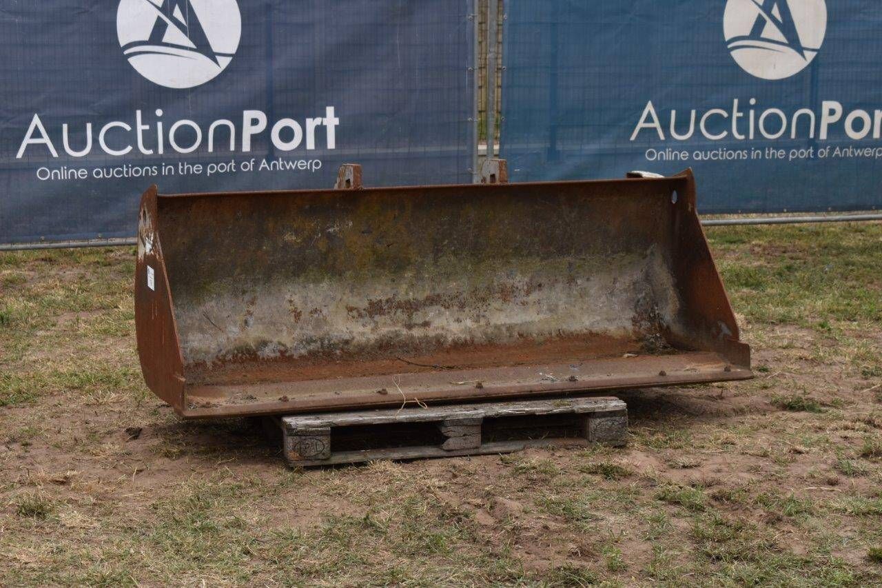 Digger bucket