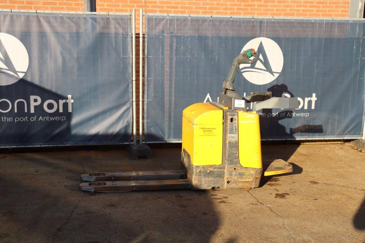 Pallet truck Jungheinrich ERE20 Electric