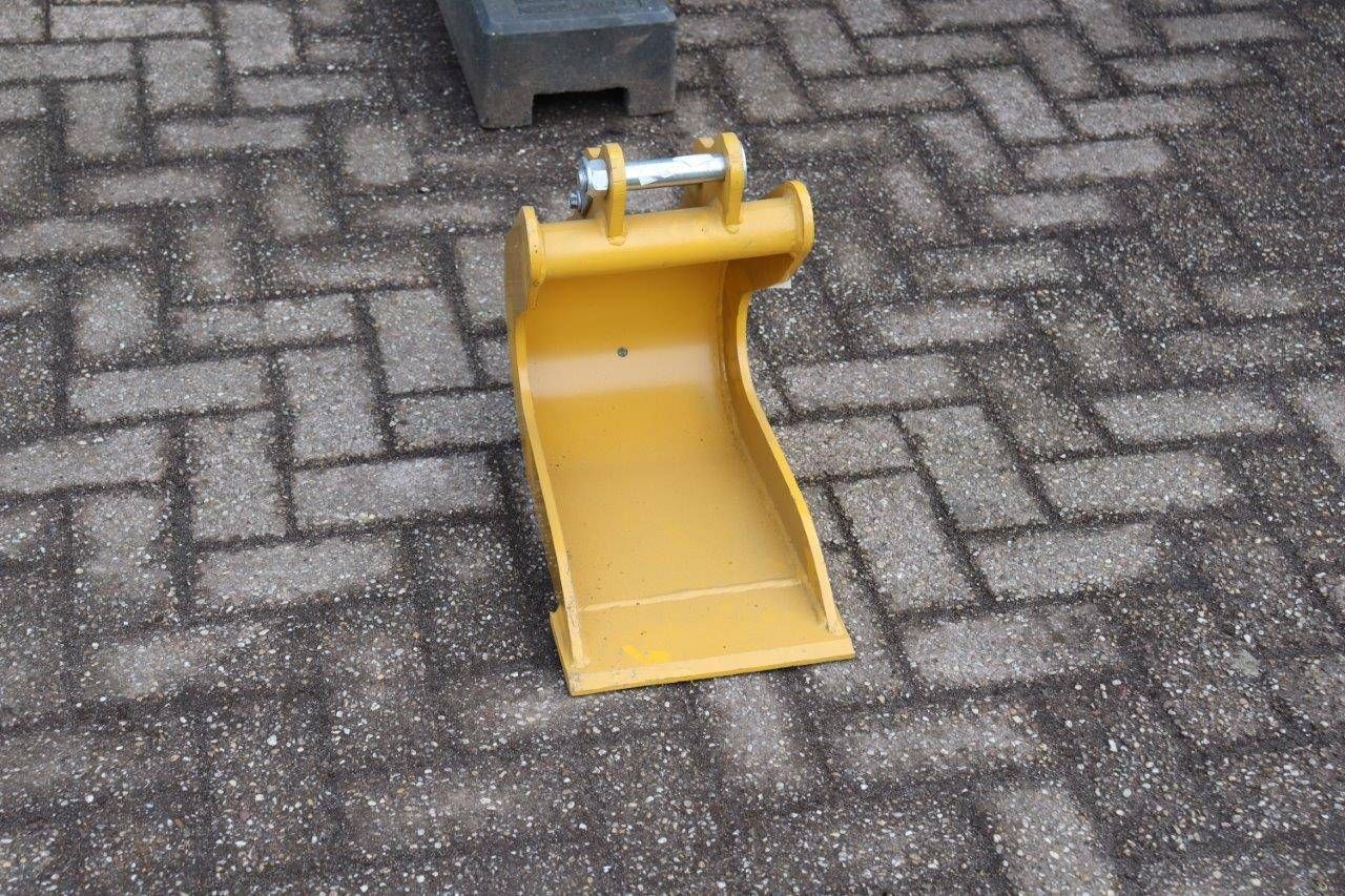 Digger bucket