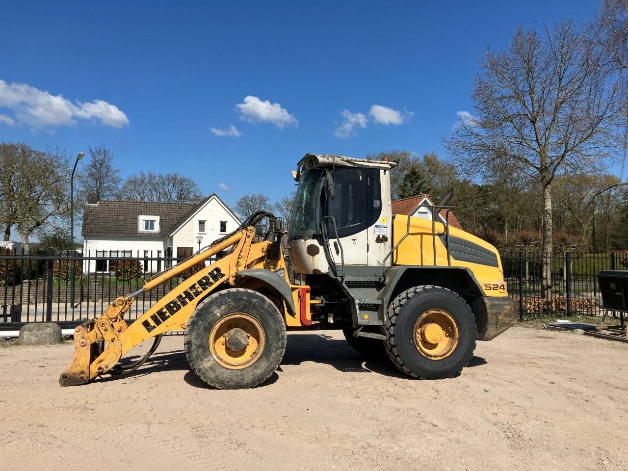 Wheel loader Liebherr L524 Diesel 2008