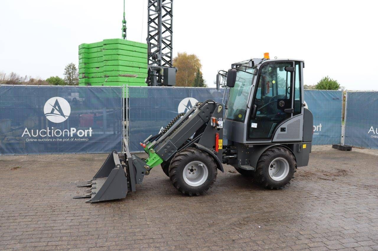 Articulated loader WCM L1.6 Diesel 25hp 2023