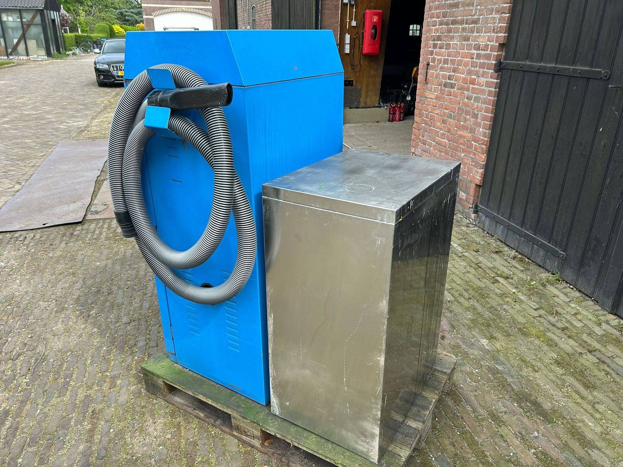 Industrial Vacuum Cleaner Carrera with Waste Bin Stainless Steel (Margin)
