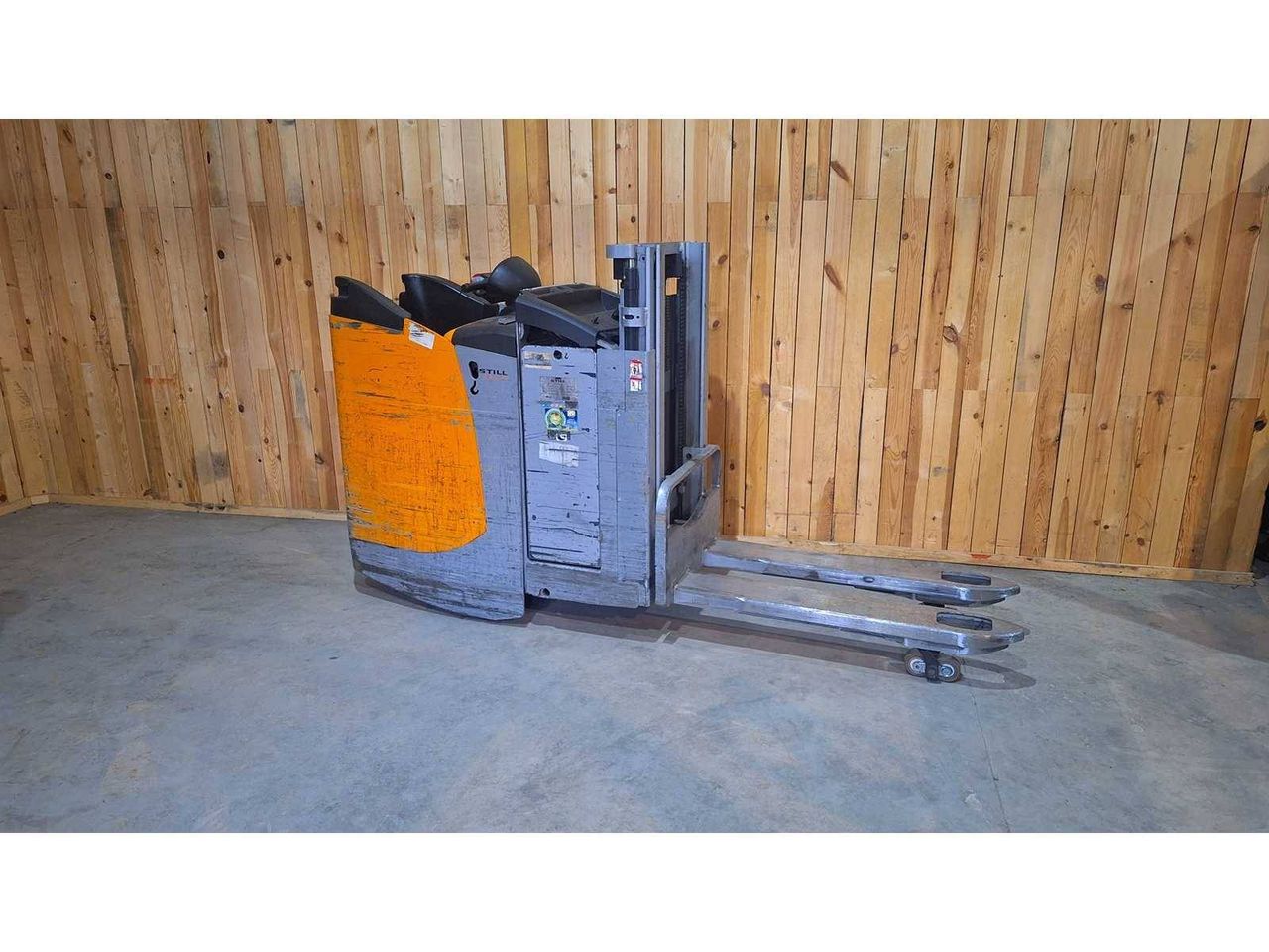 Stacker Still EXD-S 20 Electric 2000kg 1.8m 2019