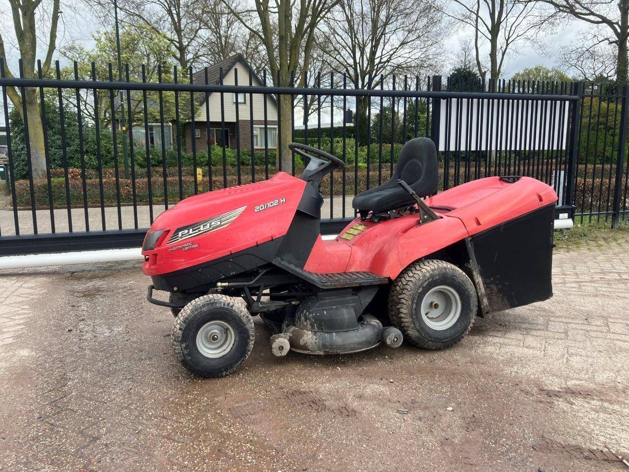 Riding mower Castelgarden 20/102H Petrol 20hp 2009