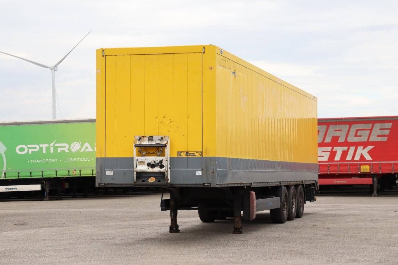 Closed Trailer Krone SD 2010