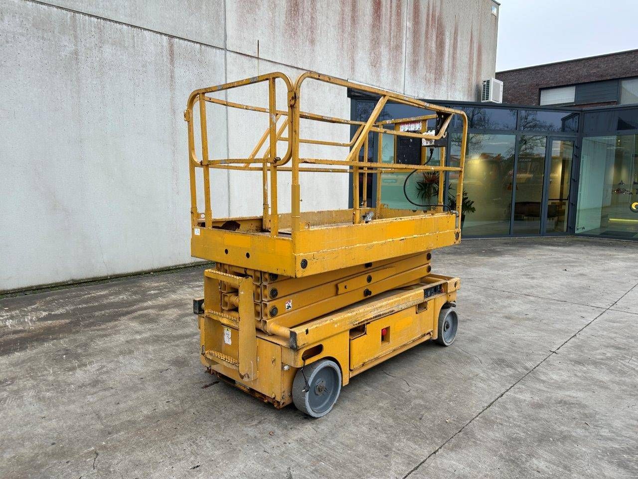 Scissor lift Haulotte Compact 10 Electric 10m