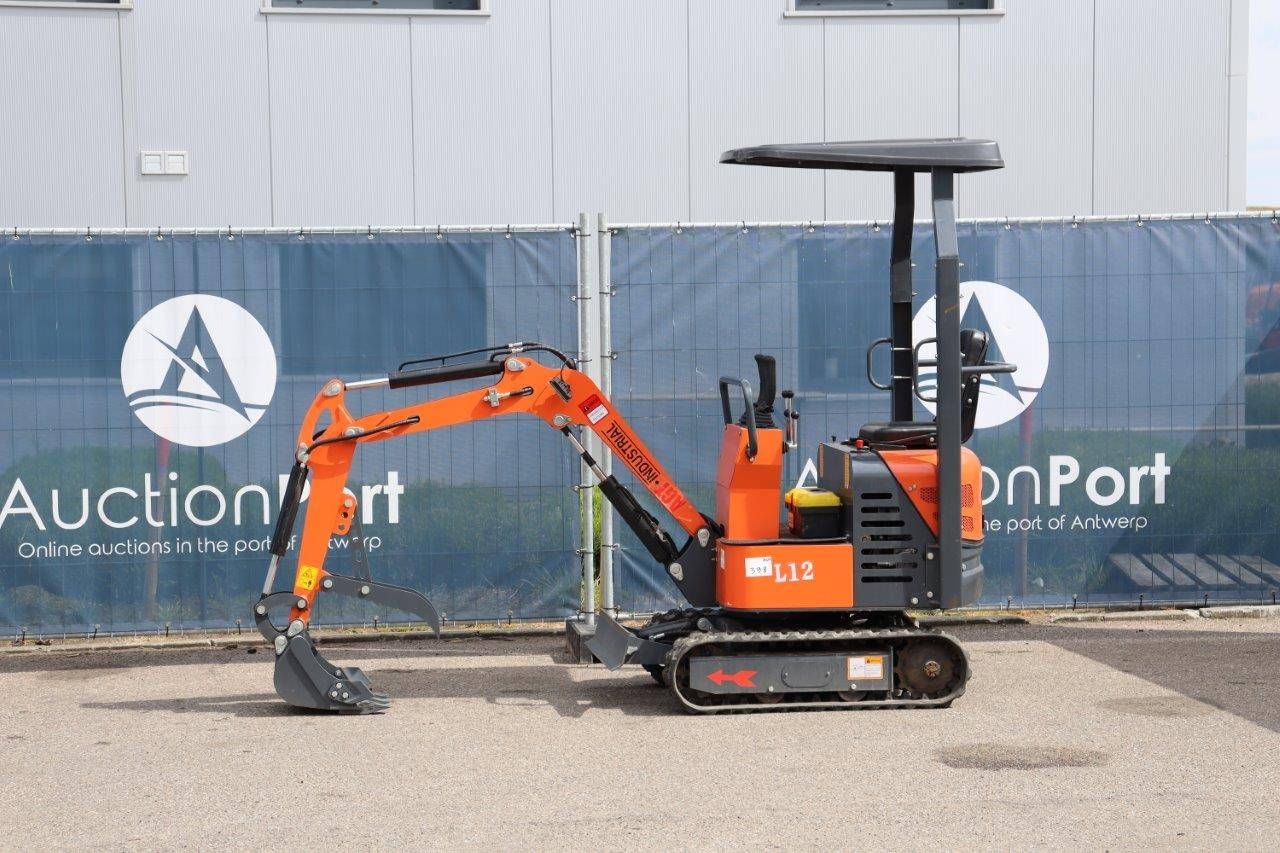 Mini digger AGT Industrial L12 Petrol New