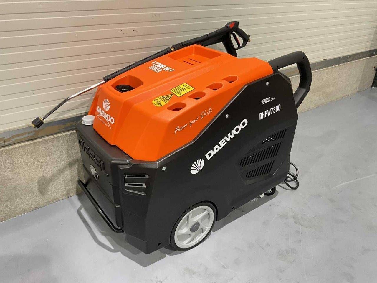 High pressure cleaner Daewoo DHPW7300 Diesel hot water