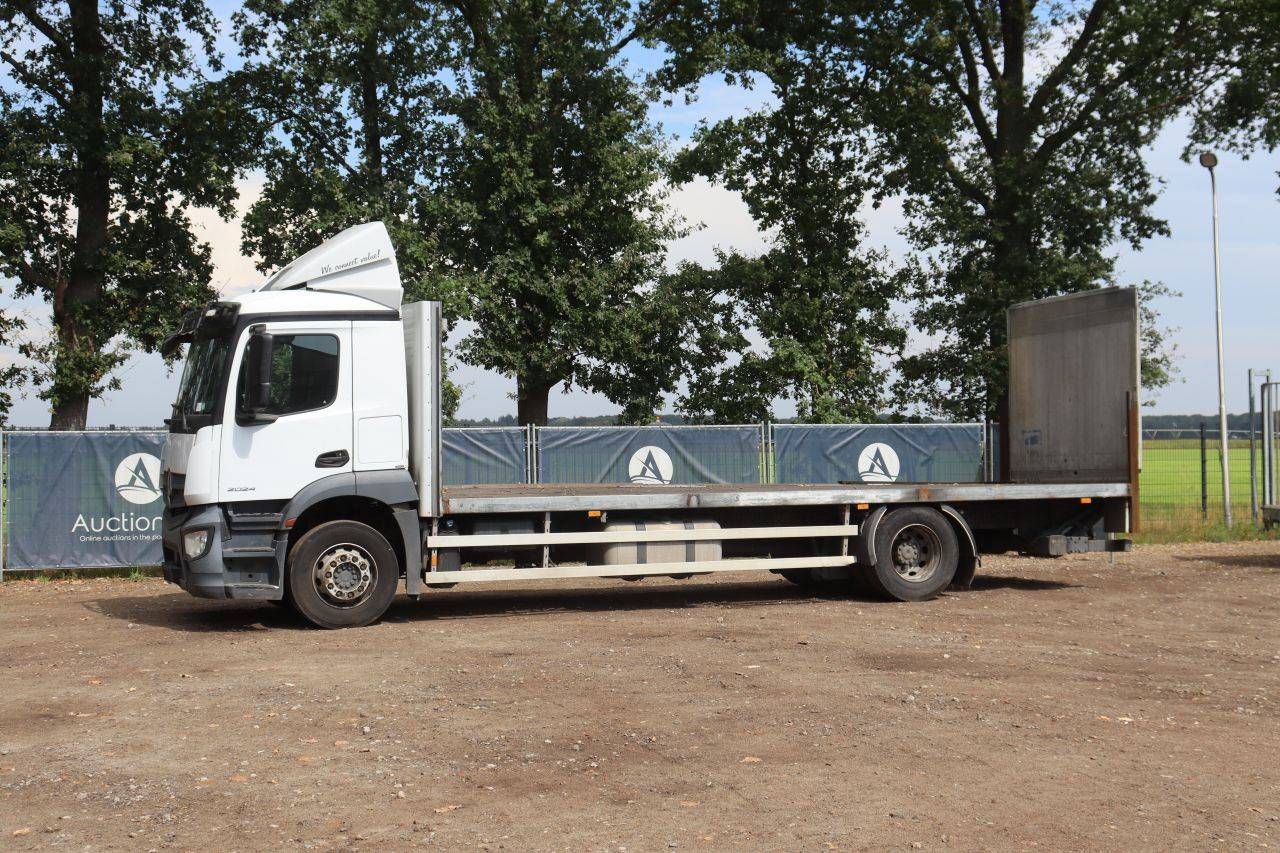 Flatbed (truck) Mercedes-Benz Actros 2024 Diesel 326hp 2017