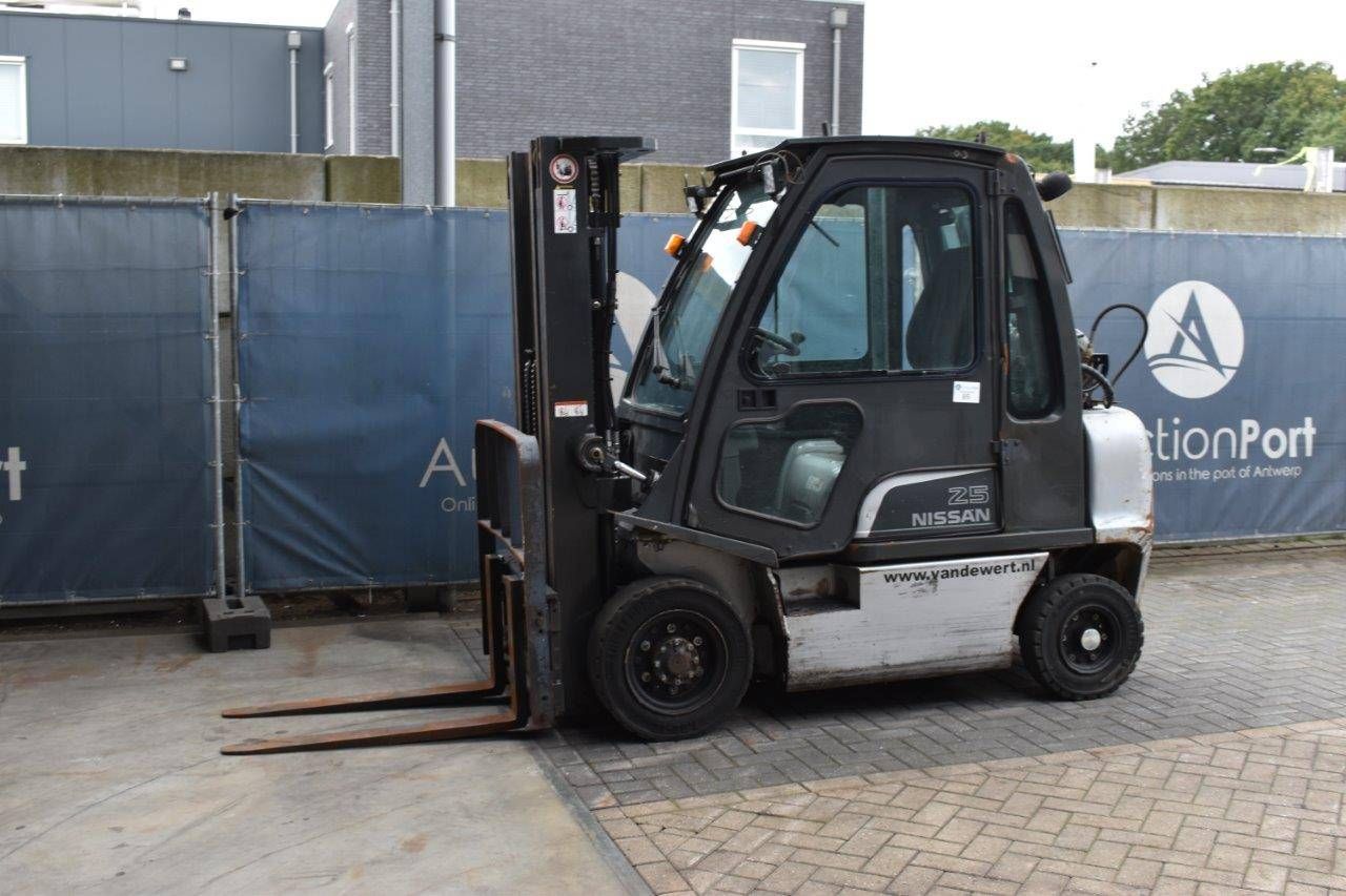 Forklift Nissan FG25 LPG 2500kg