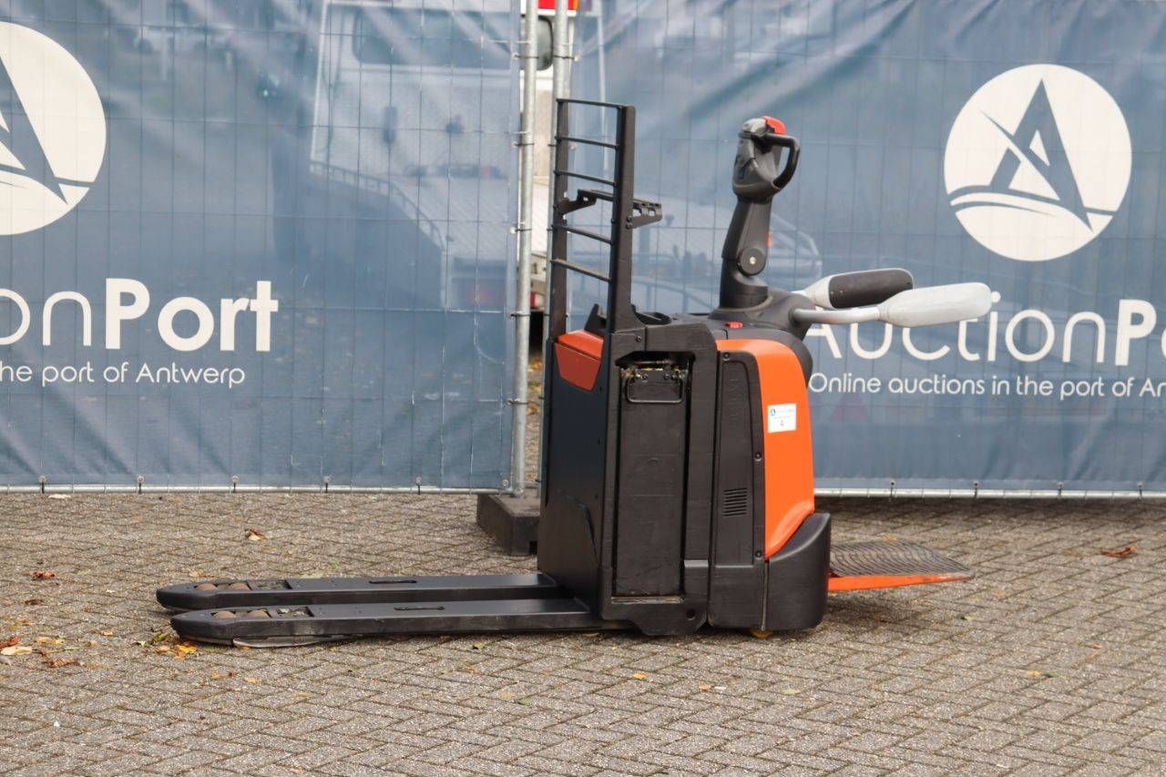 Toyota LPE200 Electric Pallet Truck 2000kg 2018