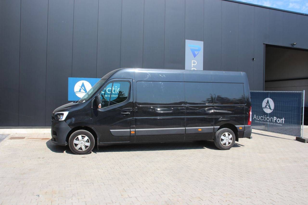 Renault Master Crossover Diesel 145 CV Van