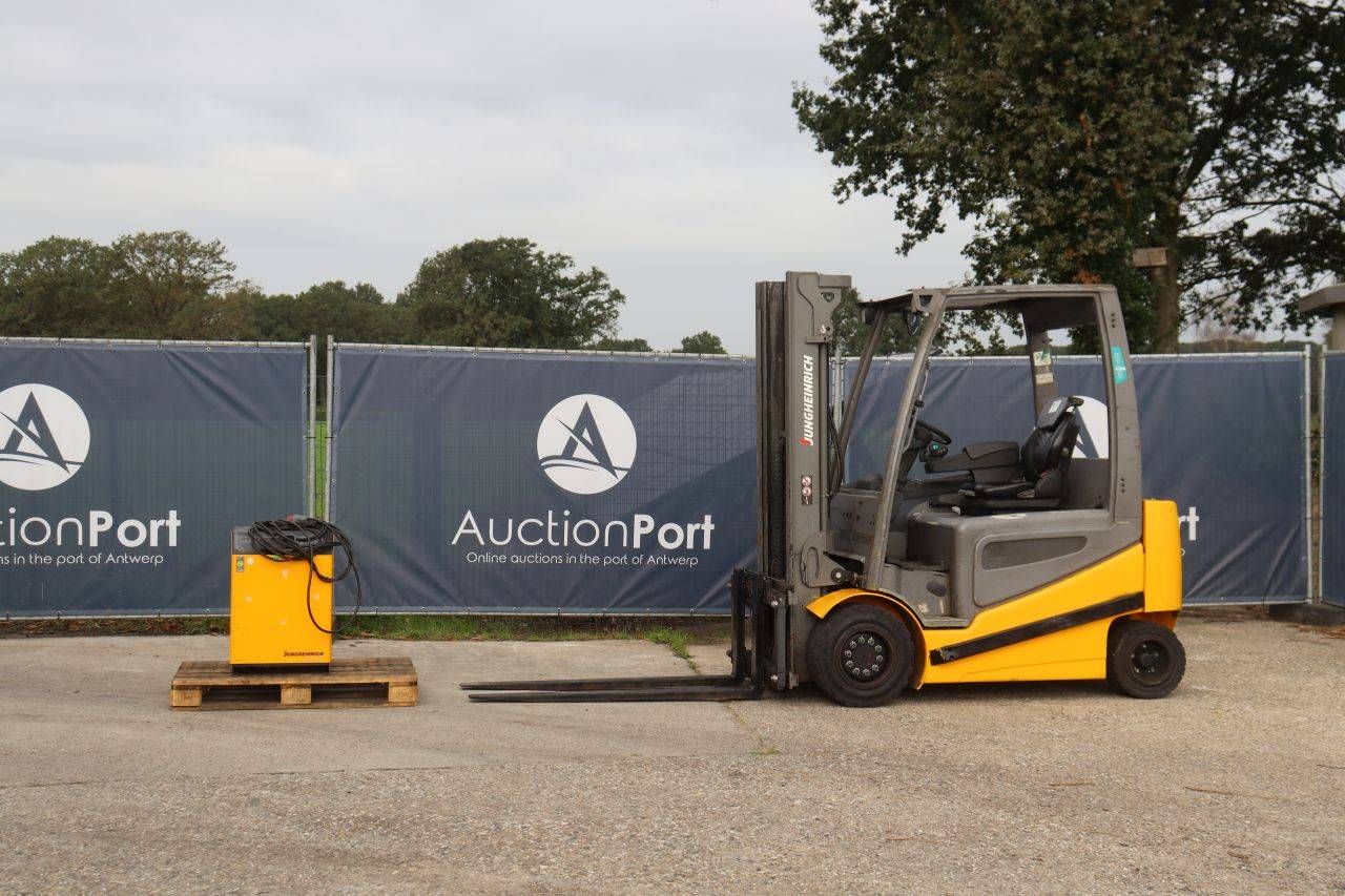Carrello elevatore Jungheinrich EFG 430k elettrico 3000 kg 3,3 m 2018