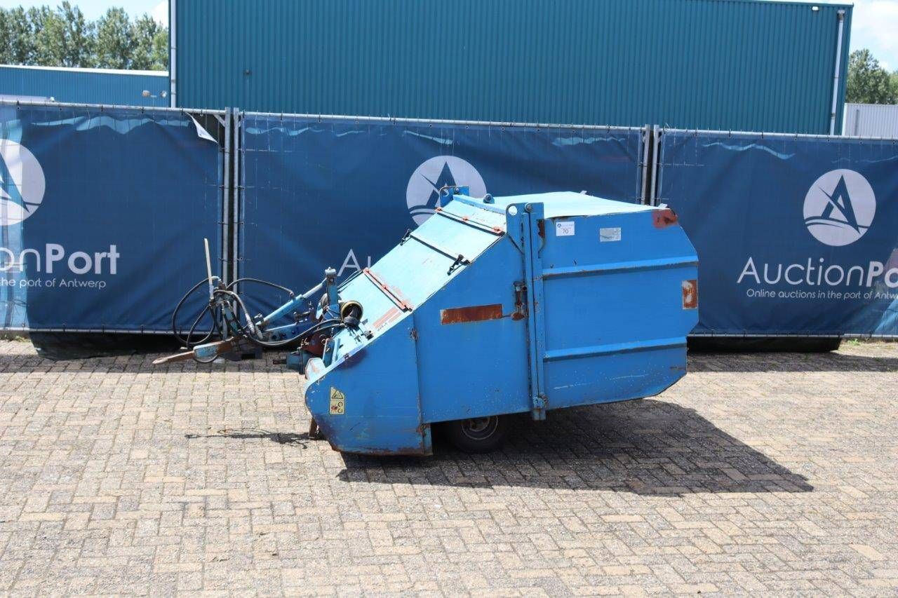 Leaf sweeper Imants V170