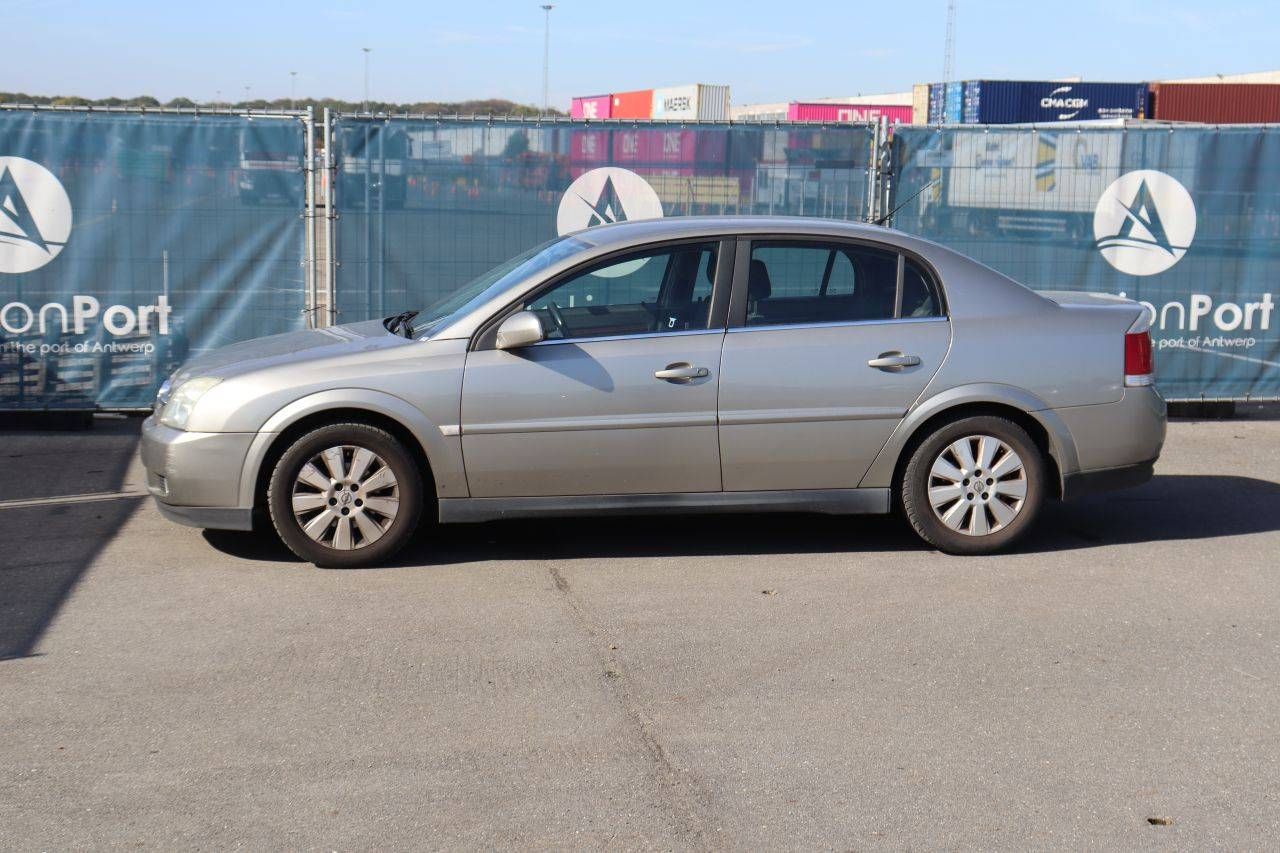 Passenger car Opel Vectra Petrol 105hp 2004 (Margin)