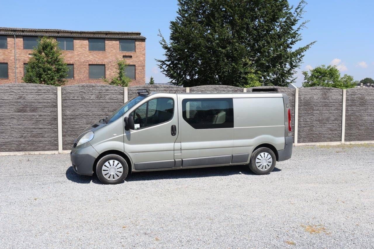 Van Opel Vivaro CD TI Diesel 145hp 2006 (Margin)