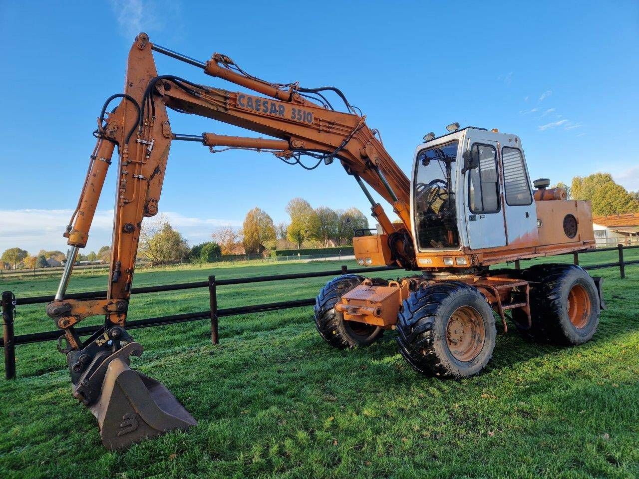 Excavator Caesar 3510 Diesel (Margin)