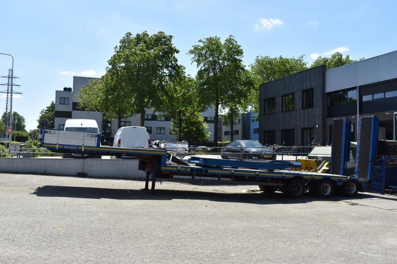 Semi-trailer Nooteboom MCO-48-03V 1998