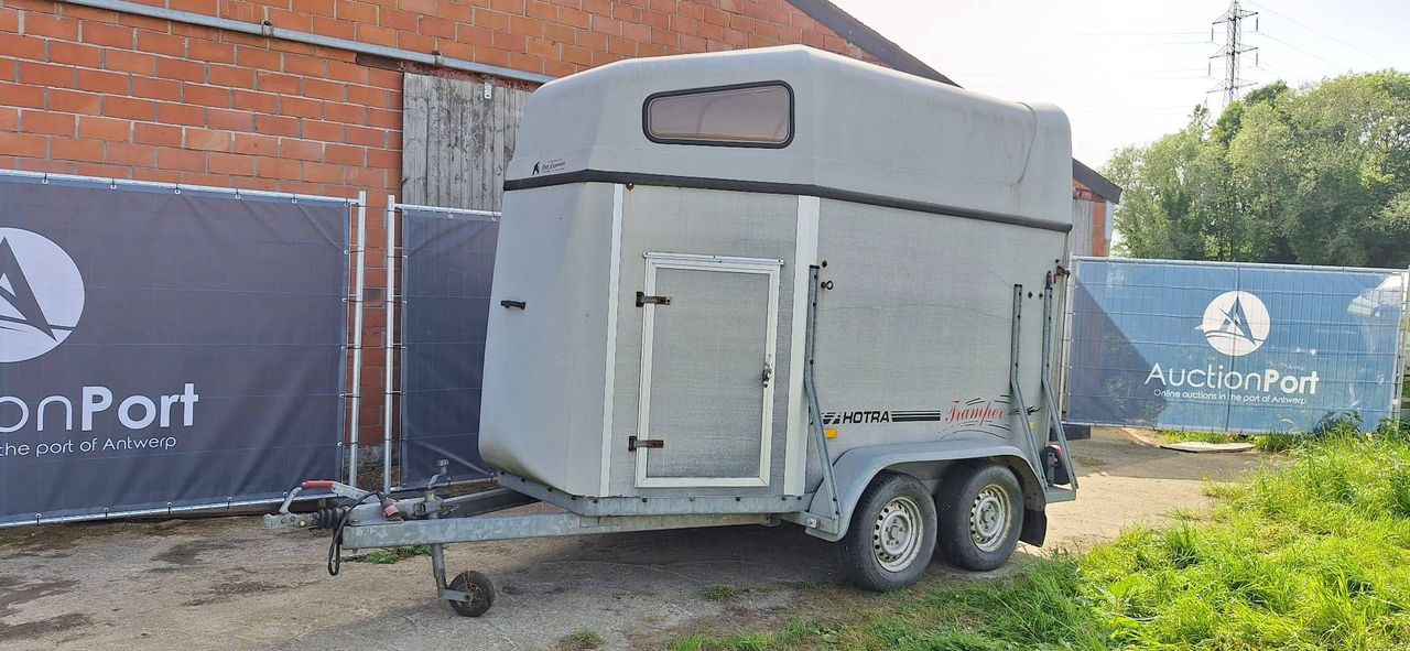Paardentrailer Hotra Tramper