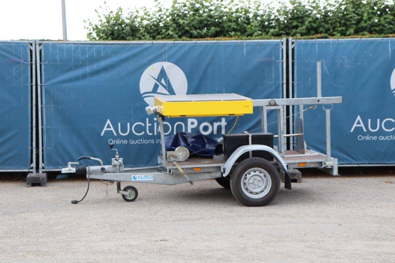 Hapert R750 trailer with LED screen