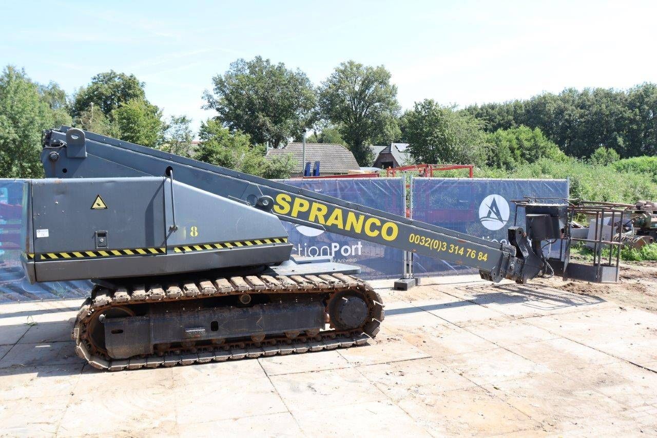Telescopic aerial work platform Aichi Diesel