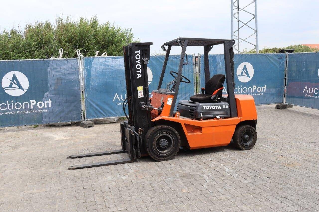 Forklift Toyota 02-4FD25 Diesel 2300kg 4.3m 