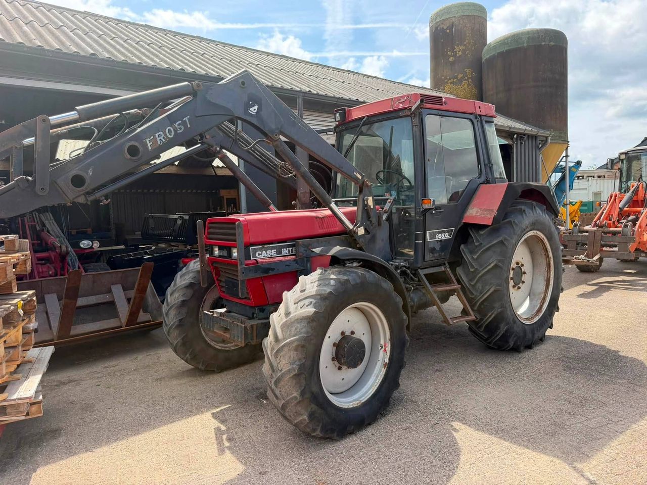 Case IH XL956 Diesel tractor with front loader