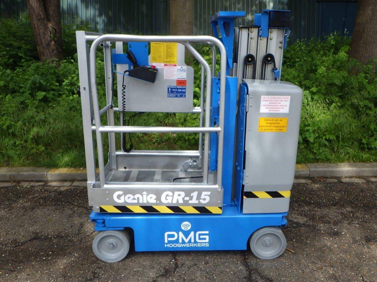 Mast lift Genie GR-15 Electric 6.5m 2013