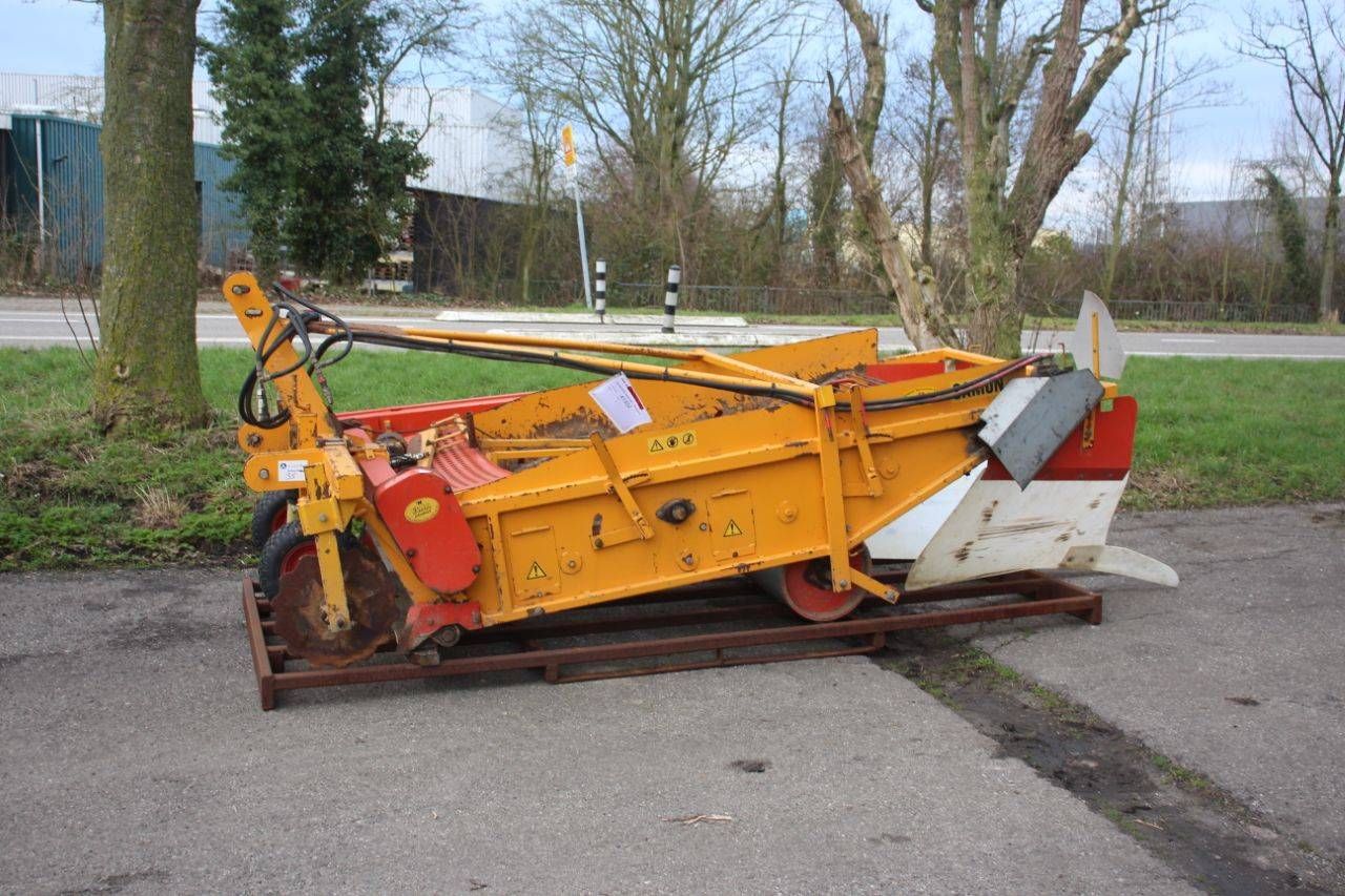 Onion harvester Samon SU2 1998