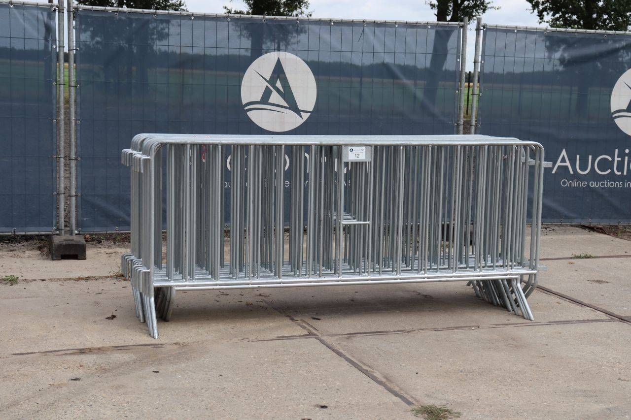 Batch of Barrier Fences 14 Pieces