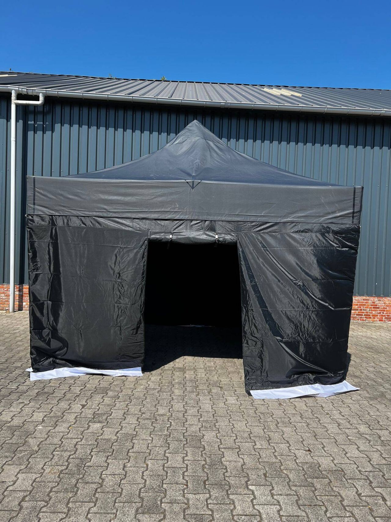 Pop-up Party Tent