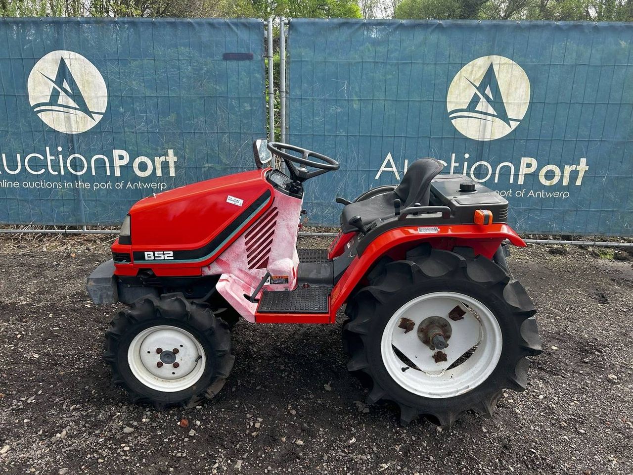 Mini tractor Kubota B52 Diesel 14.9hp