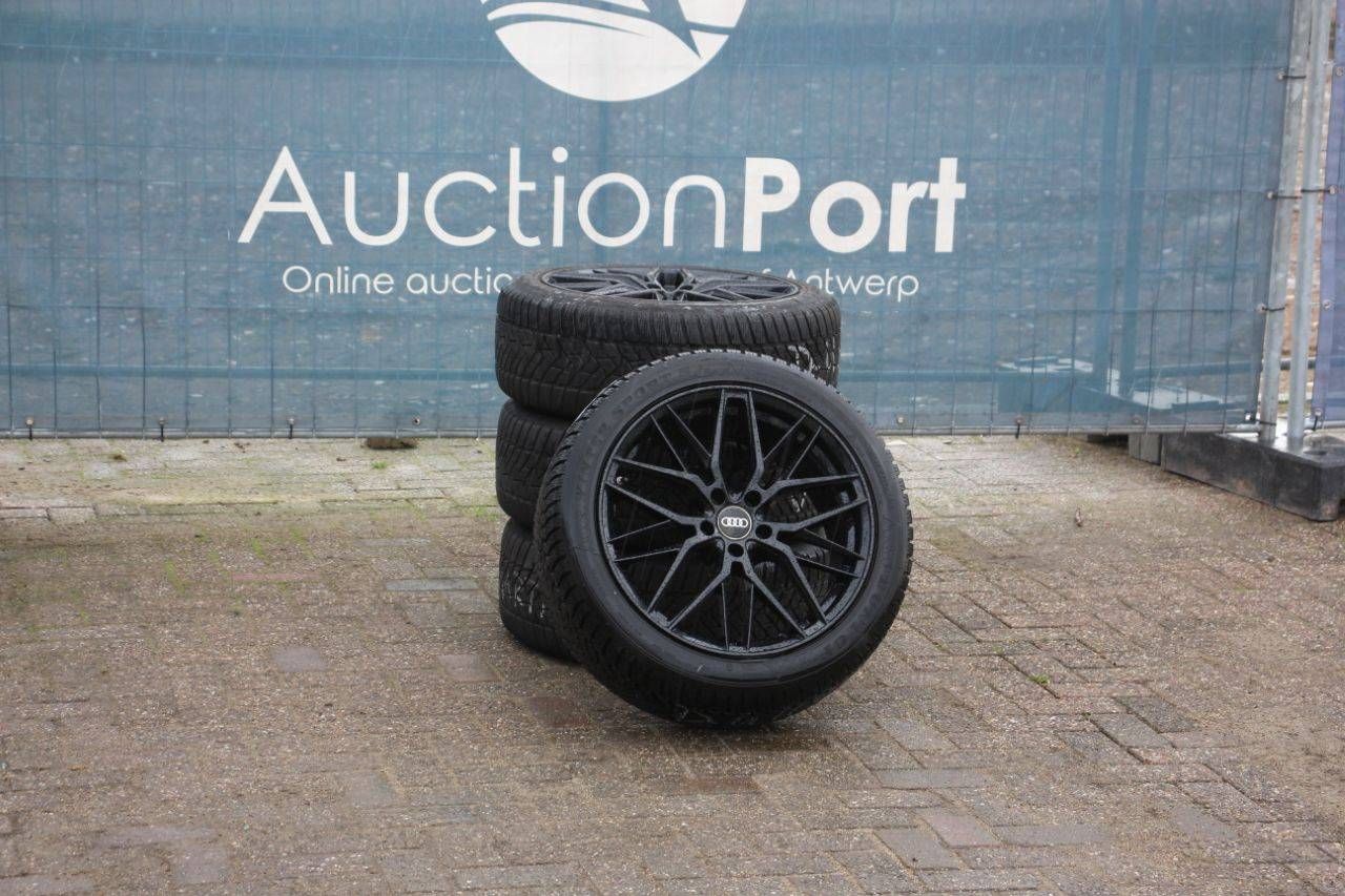 Tires Dunlop 245/45R18 102V with rim Audi 4 pieces (Margin)