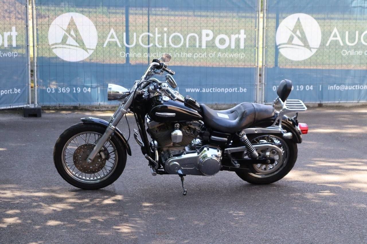 Motorcycle Harley-Davidson Dyna Super Glide Petrol 2007
