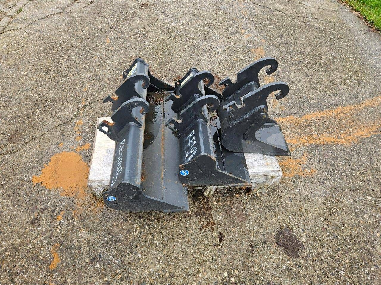 Set of Cangini New Excavator Buckets