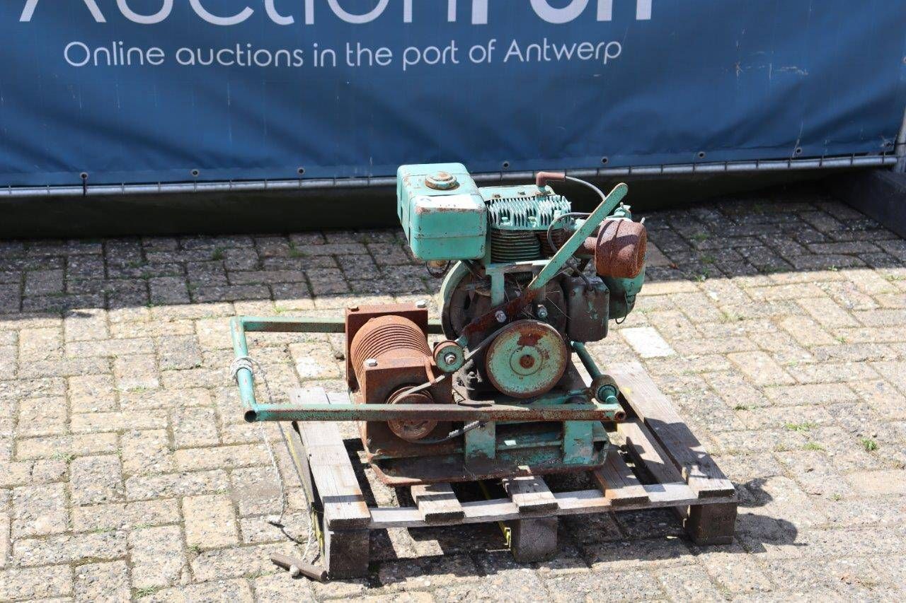Vibratory plate
