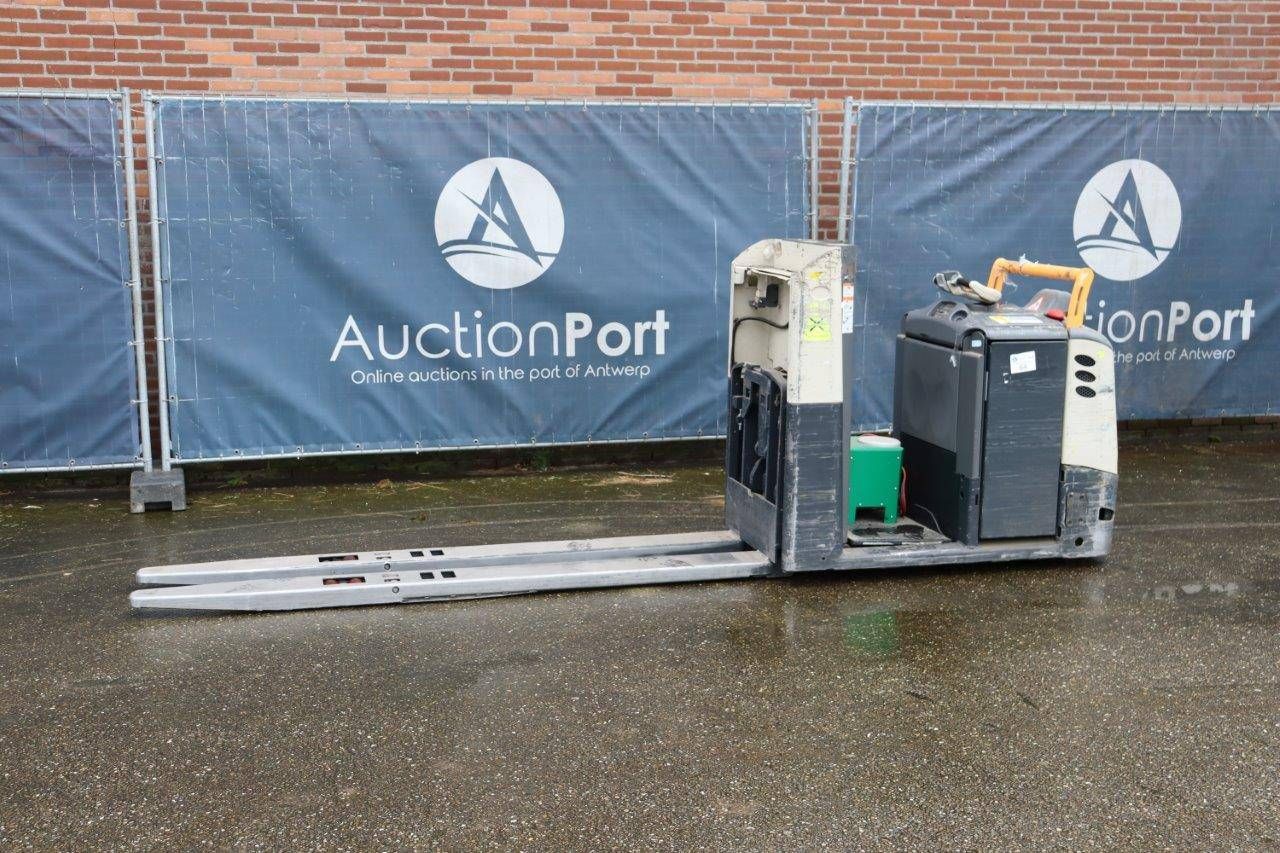 Pallet truck Crown GPC 3040 PL Electric 2000kg