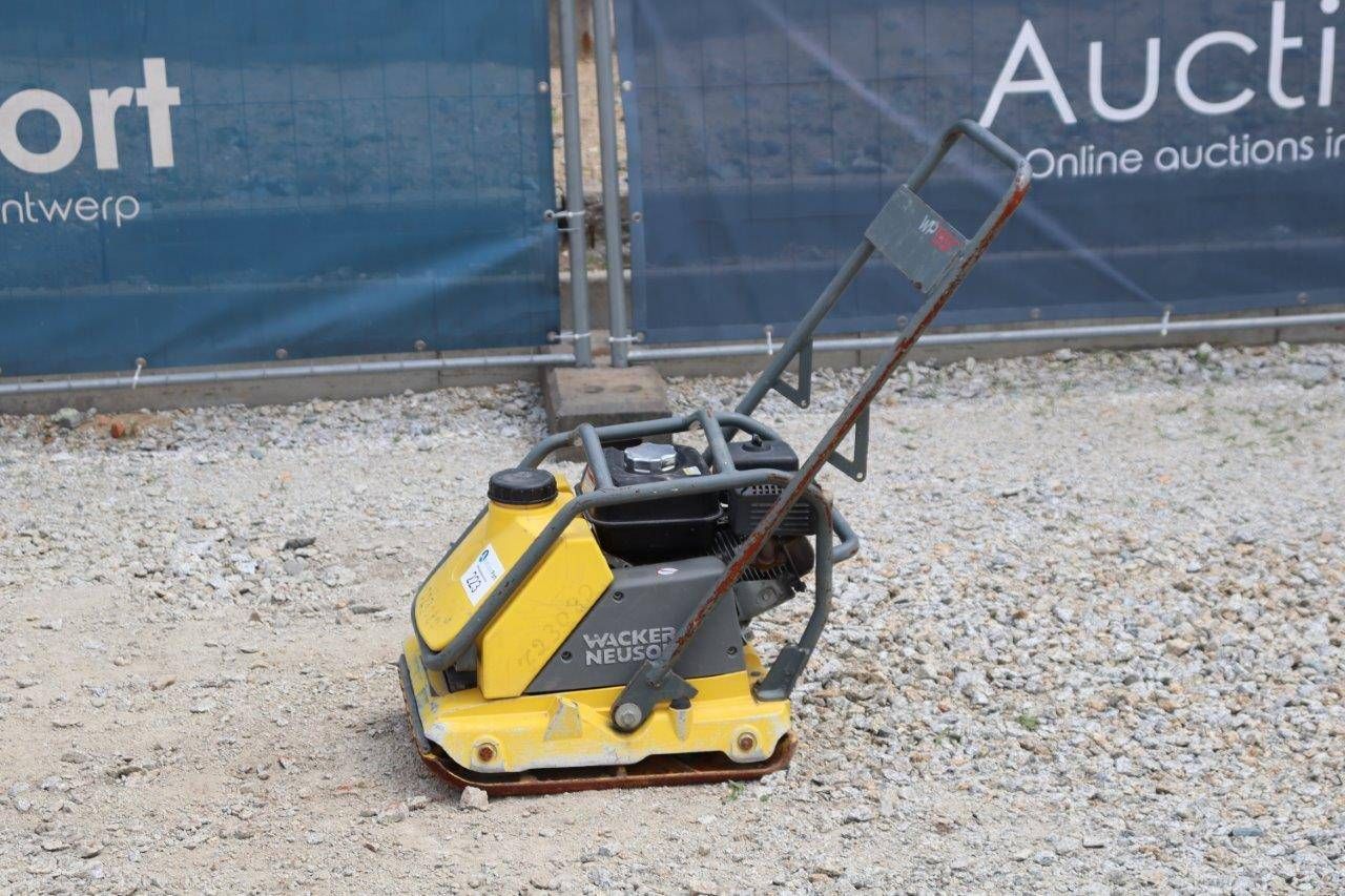 Vibratory plate Wacker Neuson WP1550 Petrol
