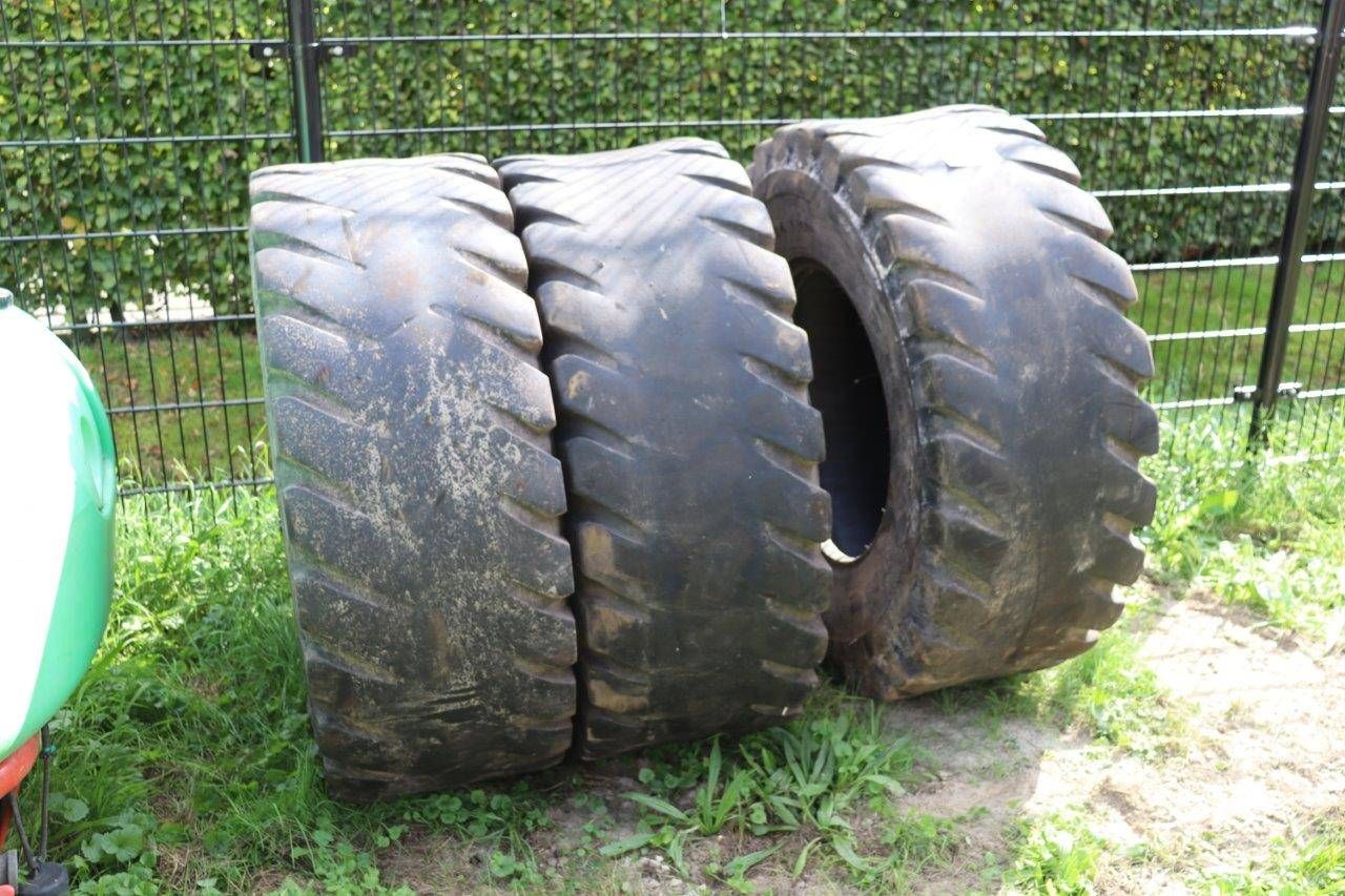 Lot of tires Utility 460/70R24