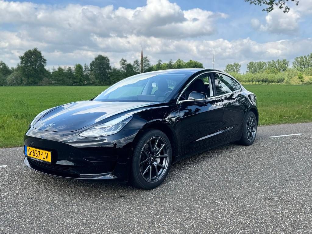 Tesla Model 3 Electric (Margin)