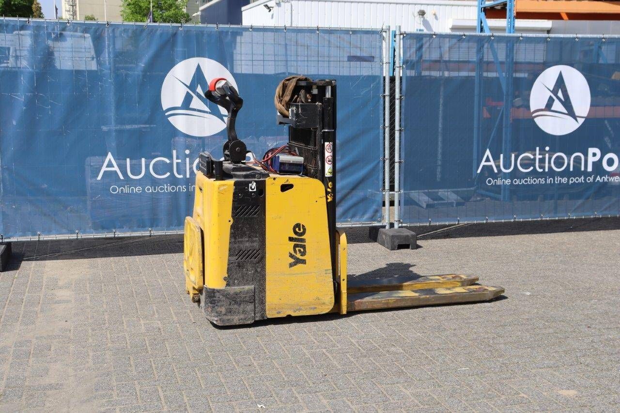 Stacker Yale MP20XD Electric 2000kg 2.1m 2013