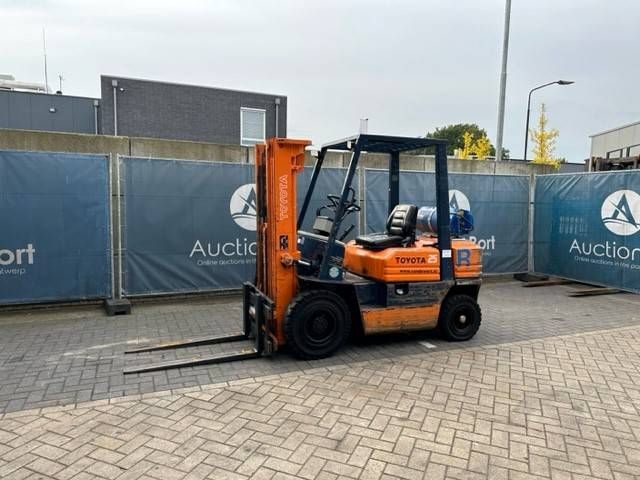 Forklift Toyota 42-5FG25 LPG 2300kg
